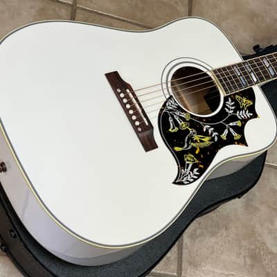 2026 Gibson Hummingbird Maple Alpine White Greatest Hits Collection image 3