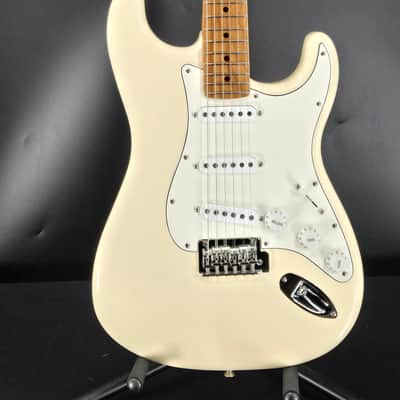Fender 0141512505 Limited Edition Player II Stratocaster, Electric Guitar, RM, Olympic White image 2