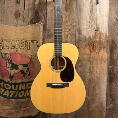 Martin Standard Series 000-18 2026 - Natural image 5