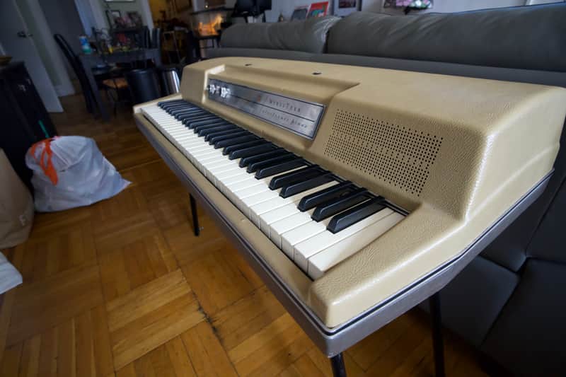 Wurlitzer 200 64-Key Electric Piano 1968 - 1974 - Beige image 1