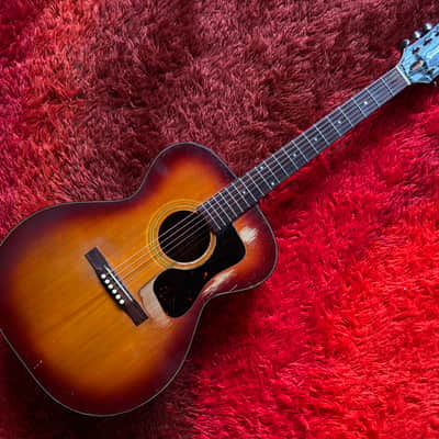 Guild F-30 Aragon 1960’s - Sunburst image 1