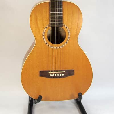 BEAUTIFUL ART & LUTHERIE ACOUSTIC PARLOR GUITAR AMI ALMOND 023097000364 GODIN image 18