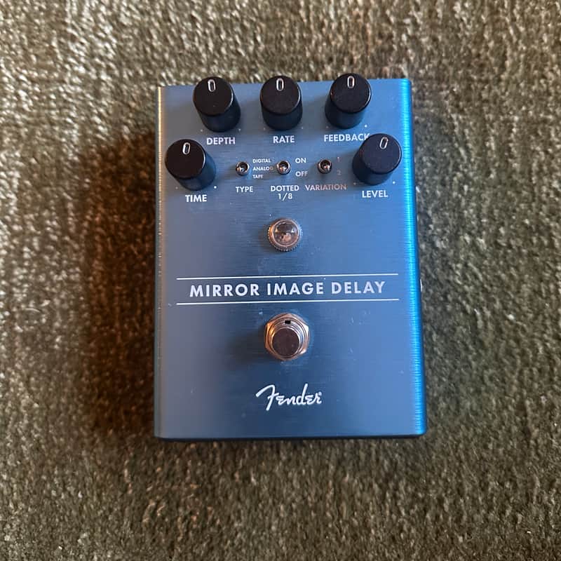 Fender Mirror Image Delay