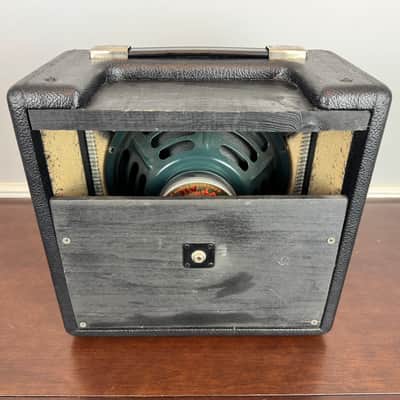 Hot Tone British Invasion with speaker image 6