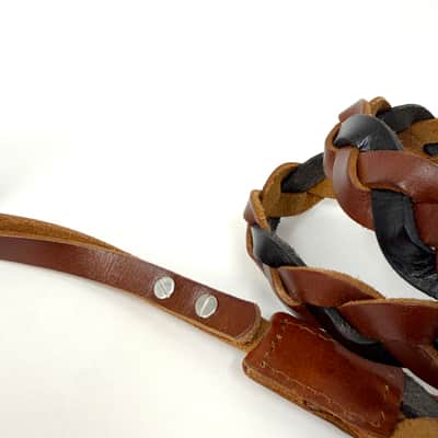 Walker And Williams M-61-CHT/BLK Throwback Series Chestnut Tan And Black Grain Leather "Braid" Mandolin Strap image 6