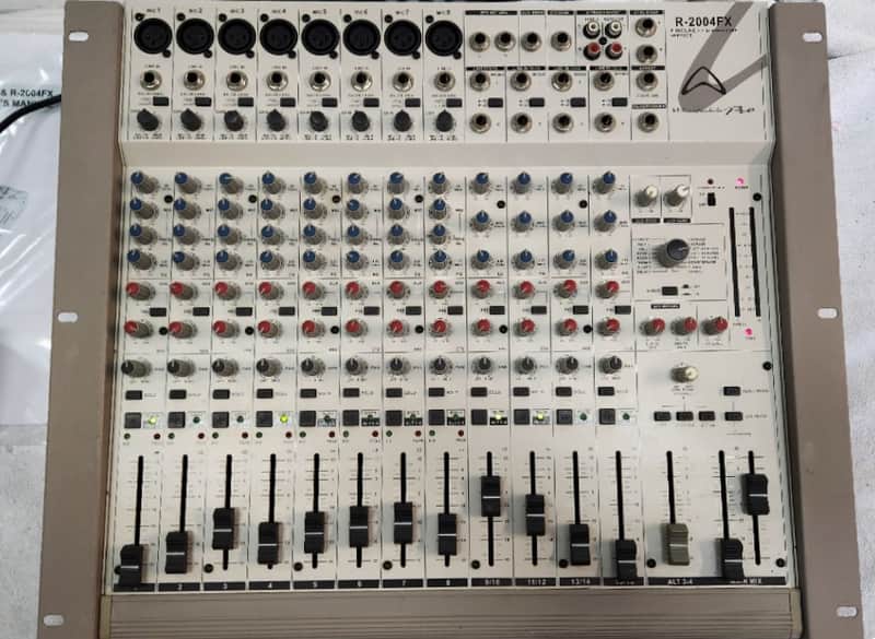 Wharfedale Pro R-2004FX Mixer Amplifier 8 Mic / Line + Stereo Line + Effect + + Rack Mount adapter , Very clean image 1