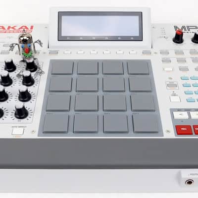 Akai MPC Renaissance Sampler Synthesizer +Wood + Neuwertig +OVP + 1.5J Garantie image 8