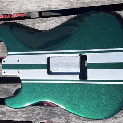 JVG ST BODY RELIC  GREEN EMERALD DEEP pearl     STRIPED Z/28    ALDER     JVGuitars Reborn Old 2024 image 7