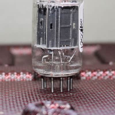 MARCONI 12AX7 GE RVC ECC83 CANADA  RARE BLACK PLATE CLEAR TOP SIDE GETTER VINTAGE 1960'S image 2