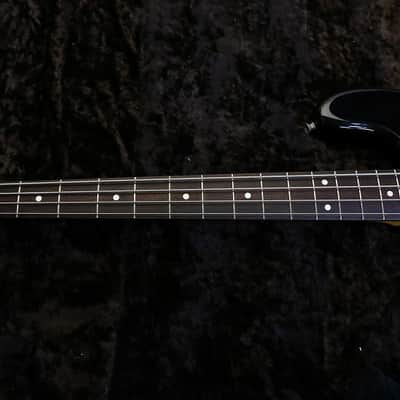 Left Handed Fender Japan '62 reissue JAZZ BASS JB62-LH ALDER body 3Tone Sunburst image 4