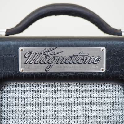 Magnatone Varsity Cathedral Front 1x12 Combo Boutique Tube Amp Near Mint, Celestion Blue image 3