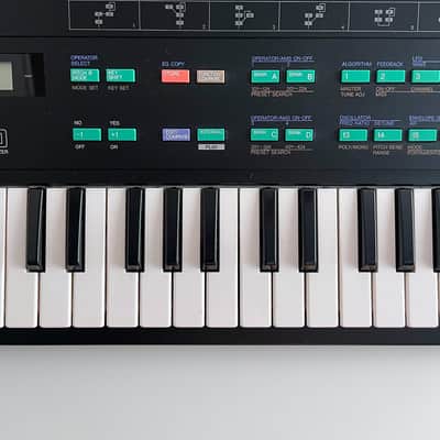 Yamaha DX100 Programmable Algorithm Synthesizer 1985 - Black image 3