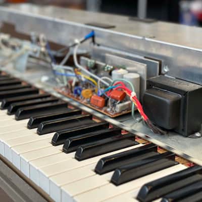 Wurlitzer 206A 64-Key Student Electronic Piano image 17