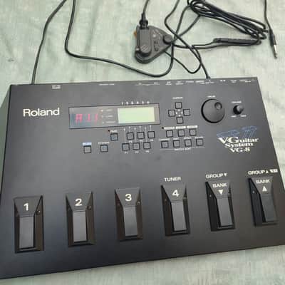 Roland vg-8 in excellent condition for sale with pickup and cable.