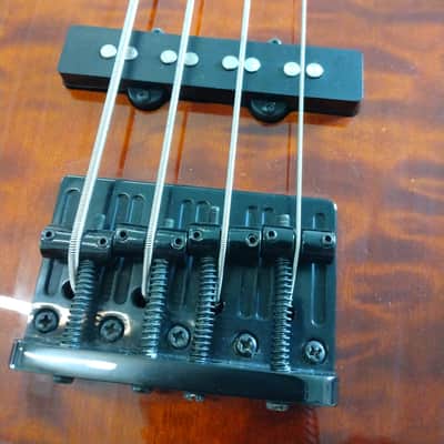 Peavey Millennium BXP Dark Quilted Finish image 11