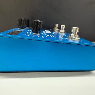 Strymon Mobius With Box 2012 - Present - Blue image 2