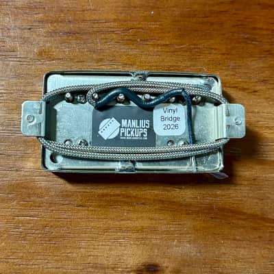 Manlius Vinyl T-Top 2026 - Aged Nickel - Alnico 5 - Bridge - MINT image 2