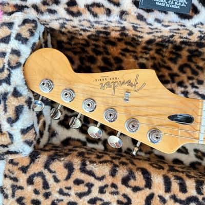 Fender Offset Series Duo-Sonic with Maple Fretboard 2016 - 2019 - Arctic White image 3