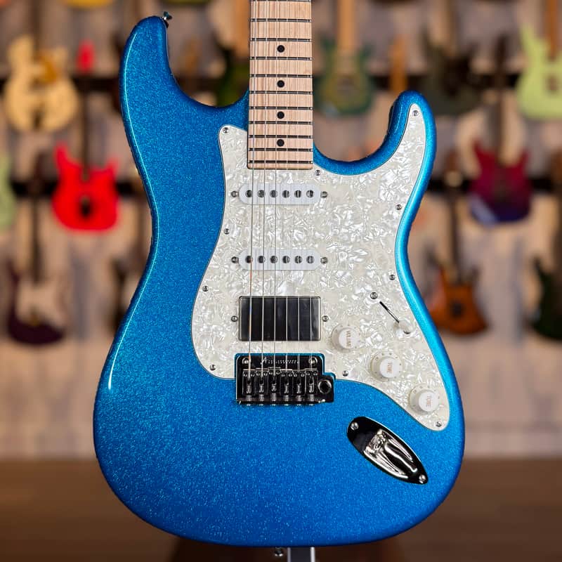 Tom Anderson Icon Classic - Big Sparkle Candy Apple Blue In Distress Level 1 - Custom Shop Stratocaster image 1