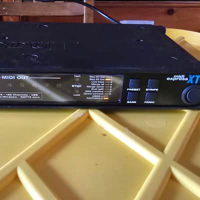 MOTU MIDI Express XT USB MIDI Interface 2017 - Present - Black image 4