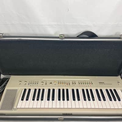 Yamaha PS-20 Automatic Bass Chord System 1981 - White w/ Case