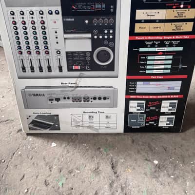 Yamaha  Yamaha MD4S Multitrack Recorder 1999 - Silber image 6