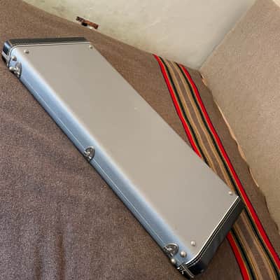 Rickenbacker 330 Fireglo Upgrades Winfield case image 4