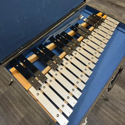 Glockenspiel / Bell set image 1