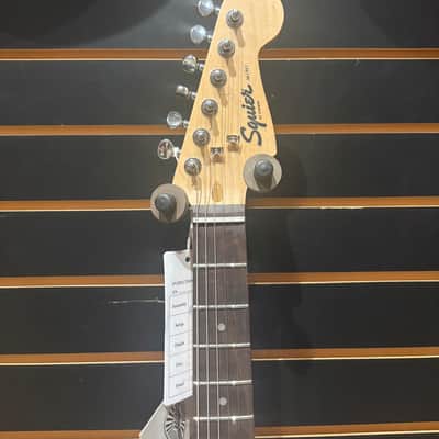 Squier Mini Stratocaster V2 with Laurel Fretboard 2018 - Present - Pink image 2
