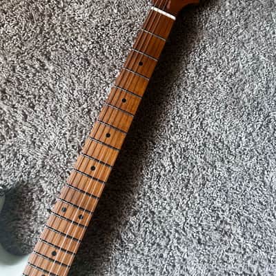 Jet Guitars JS-300 JS300 OW, solid basswood body, 22 frets roasted maple neck, ceramic pickups, traditional tremolo Free Setup image 5