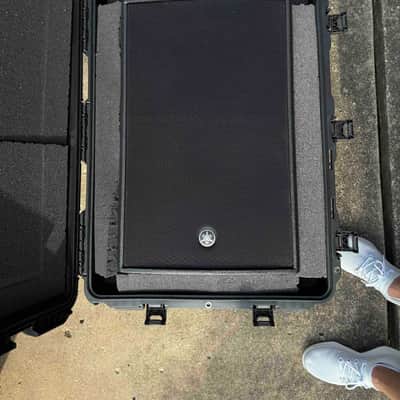 Yamaha DZR12 2000 Watt Speaker PAIR -- Only used ONCE image 5