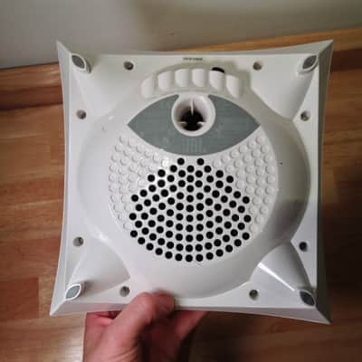 JBL Creature II Subwoofer (w/ 18v power cord) White image 7