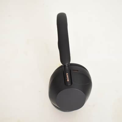 Sony WH-1000XM5 Wireless Noise-Canceling Over-the-Ear Headphones - Black image 4