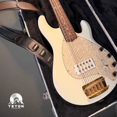 Ernie Ball Music Man StingRay 5 H Ivory White 2013 image 2