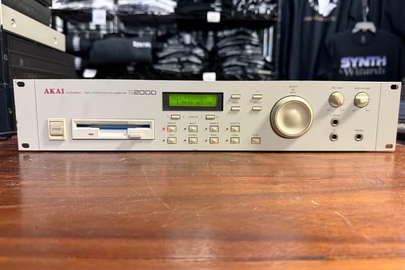 Akai S2000 MIDI Stereo Digital Sampler 1995 - White image 1