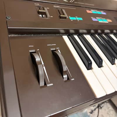 Yamaha DX7 Programmable Algorithm Synthesizer 1983 - 1987 - Blackhead image 3
