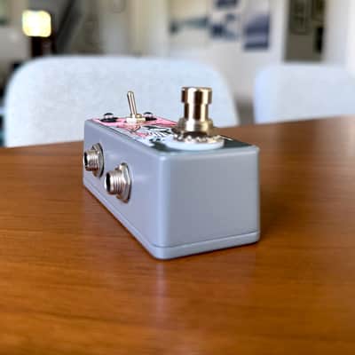 The Abe+ ABY True Bypass AB & Y Switch Utility Pedal (Gray) image 8