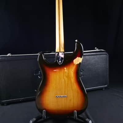 Fender Stratocaster Hardtail with Maple Fretboard 1978 - 1981 - Sunburst image 3