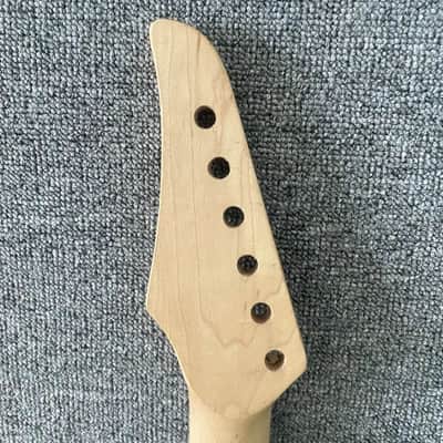 Mini Short Scale Guitar Maple Neck, Rosewood Fingerboard image 4