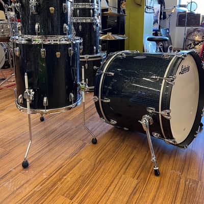 Ludwig Classic Maple 8x10 / 9x12 / 16x16 / 18x22" Drum Set image 2