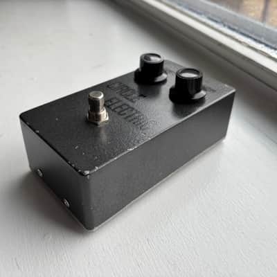 Circle Electric Co Orbiter Germanium Fuzz Face Circuit Guitar Effect Pedal image 2