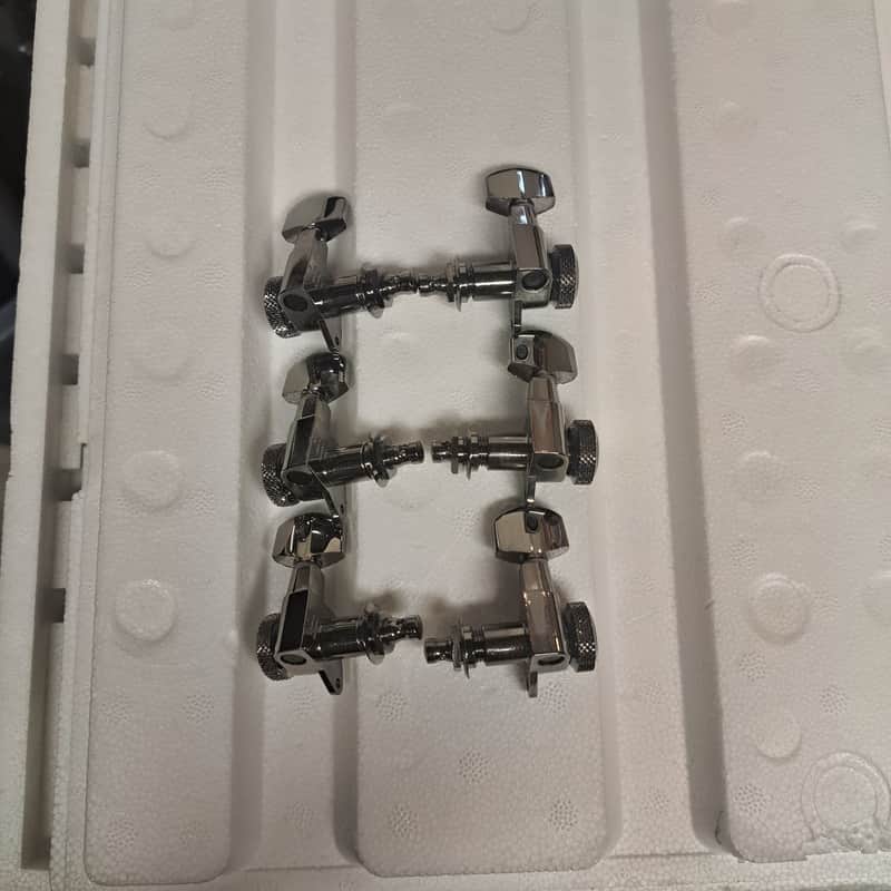 Schaller 3x3 Locking tuners set NOS - chrome image 1