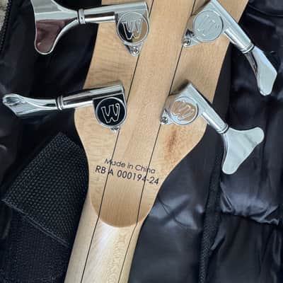 Warwick RockBass Corvette Basic Bass Guitar - Natural 4-string Electric Bass with Alder Body, Maple Neck, Wenge Fingerboard, and 2 Single-coil Pickups - Natural Corvette Basic Bass 2024 - Natural image 10