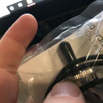 EMG 3 POS POSITION STD GIBSON TOGGLE SWITCH SOLDERLESS B289 BLACK TIP 3 WAY ( SWITCH TIP SCUFFED ) image 7