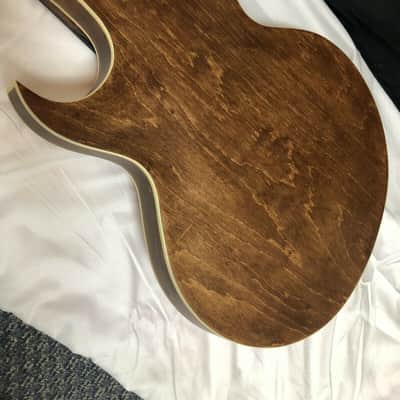 The Loar Thinbody Archtop electric guitar - hollowbody NEW - Orange LH-306T Bigsby Tremolo image 4
