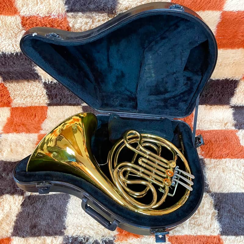 King 618 Single French Horn W/ Case (Plays Great!) image 1