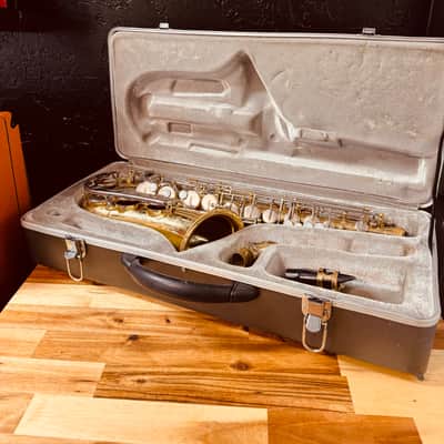 Yamaha YAS-23 Alto Saxophone W/Case image 4