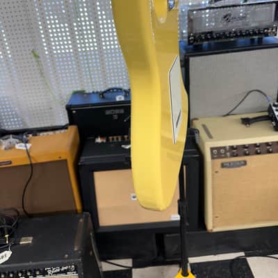 Fender Player Stratocaster with Maple Fretboard 2018 - 2024 - Buttercream image 10