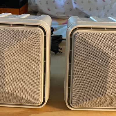 Bose Roommate Stereo - Powered - White image 1