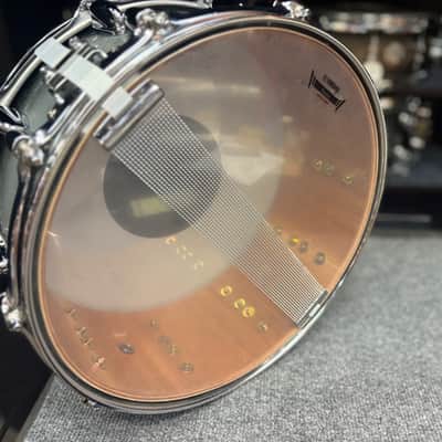 Yamaha Used Rock Tour 6x14 Textured Smoke Sunburst Snare Drum | Reverb